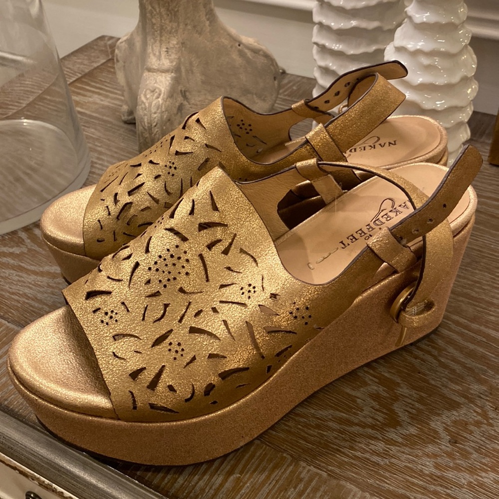 Brushed gold platform sandals